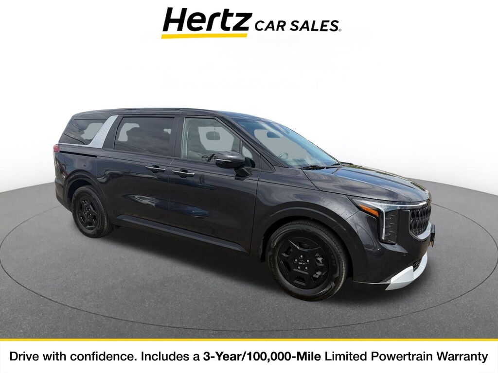 2026 Kia Carnival LXS — photo 1 of 11