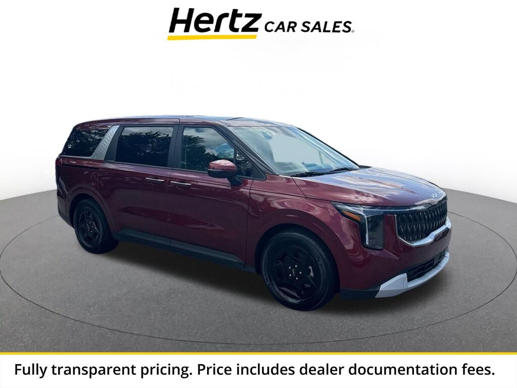 2026 Kia Carnival LXS — photo 1 of 11
