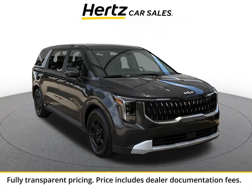 2026 Kia Carnival LXS — photo 1 of 13