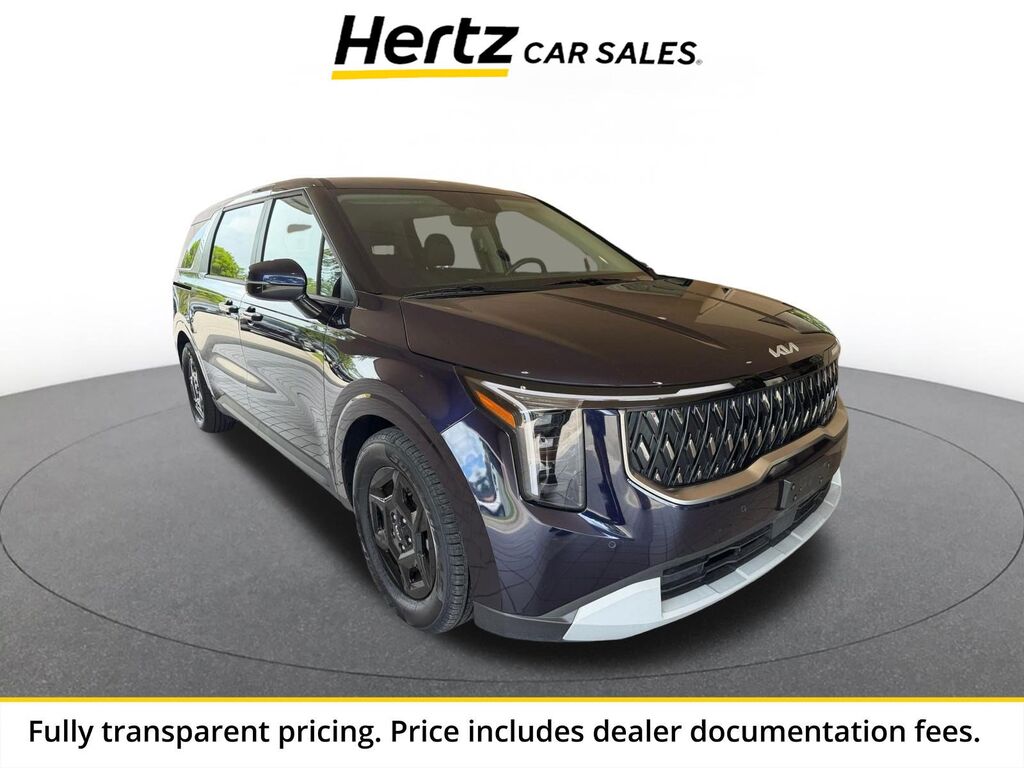 2026 Kia Carnival LXS — photo 1 of 11
