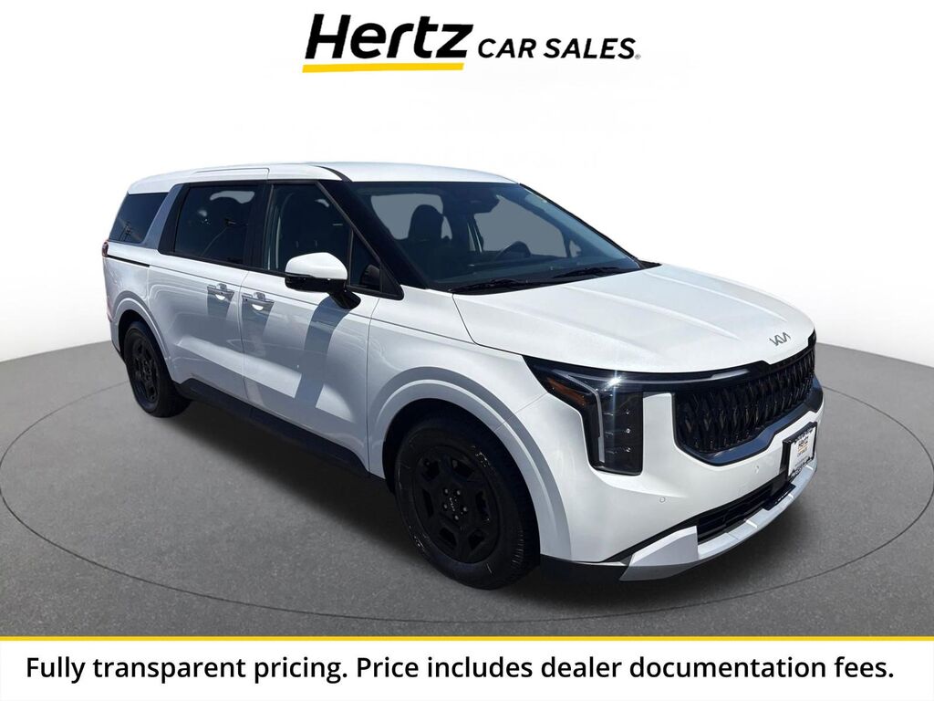 2026 Kia Carnival LXS — photo 1 of 13