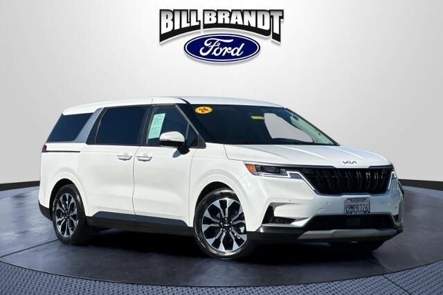 2024 Kia Carnival EX