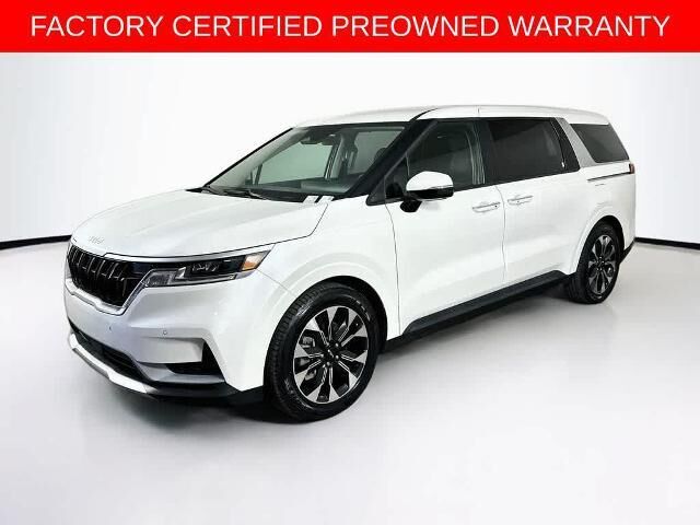 2024 Kia Carnival EX — photo 1 of 7