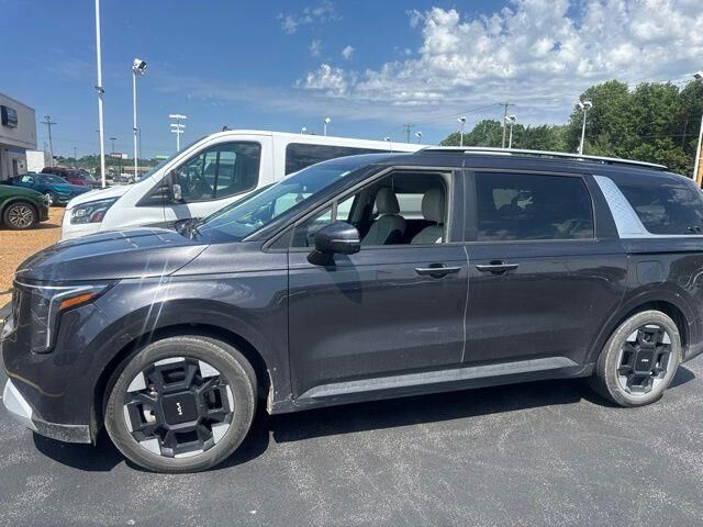 2025 Kia Carnival EX