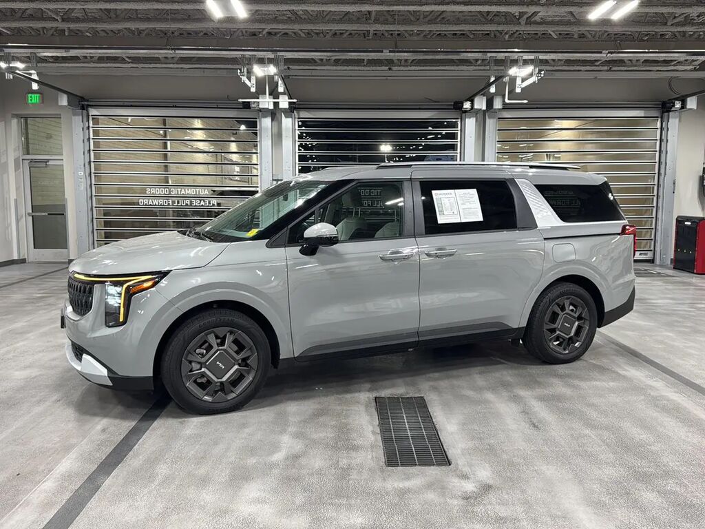 2026 Kia Carnival Hybrid EX — photo 1 of 13