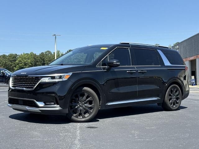 2022 Kia Carnival SX