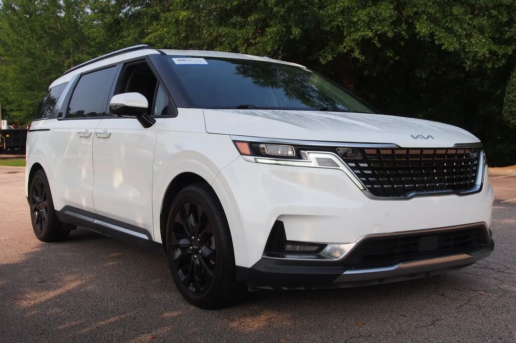 2022 Kia Carnival SX Prestige — photo 1 of 13