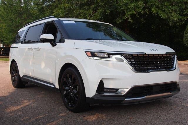 2022 Kia Carnival SX Prestige — photo 1 of 13