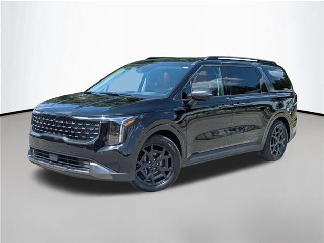 2025 Kia Carnival SX Prestige — photo 1 of 13