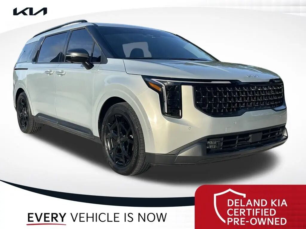 2025 Kia Carnival SX Prestige — photo 1 of 13