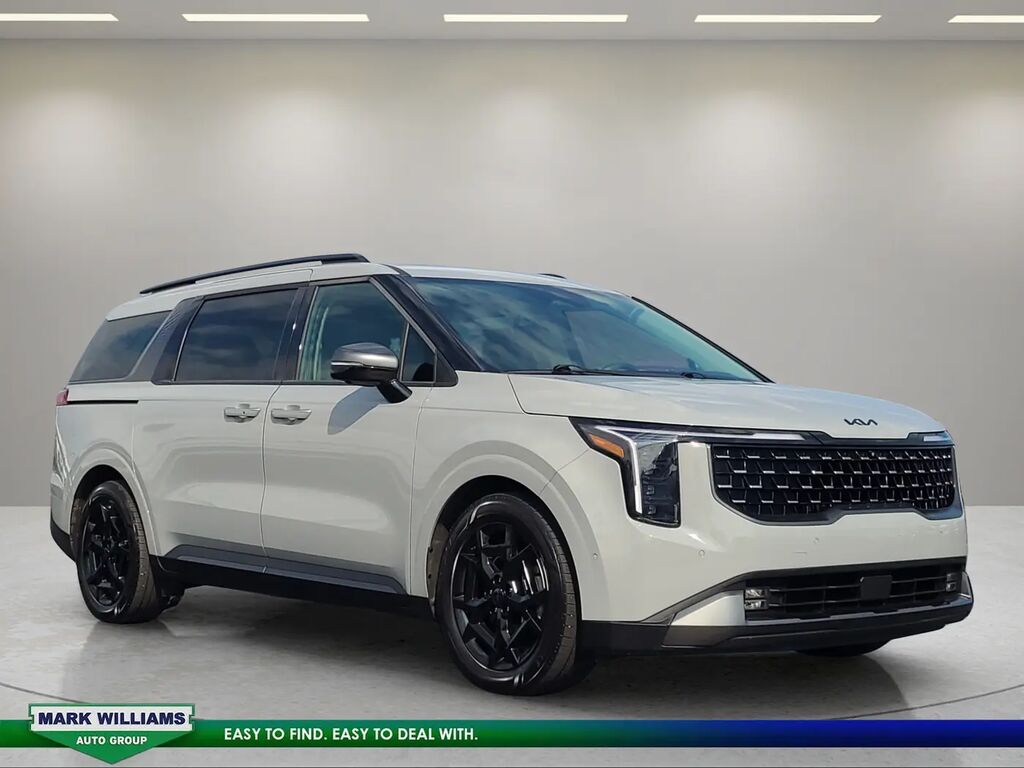 2025 Kia Carnival SX Prestige — photo 1 of 12