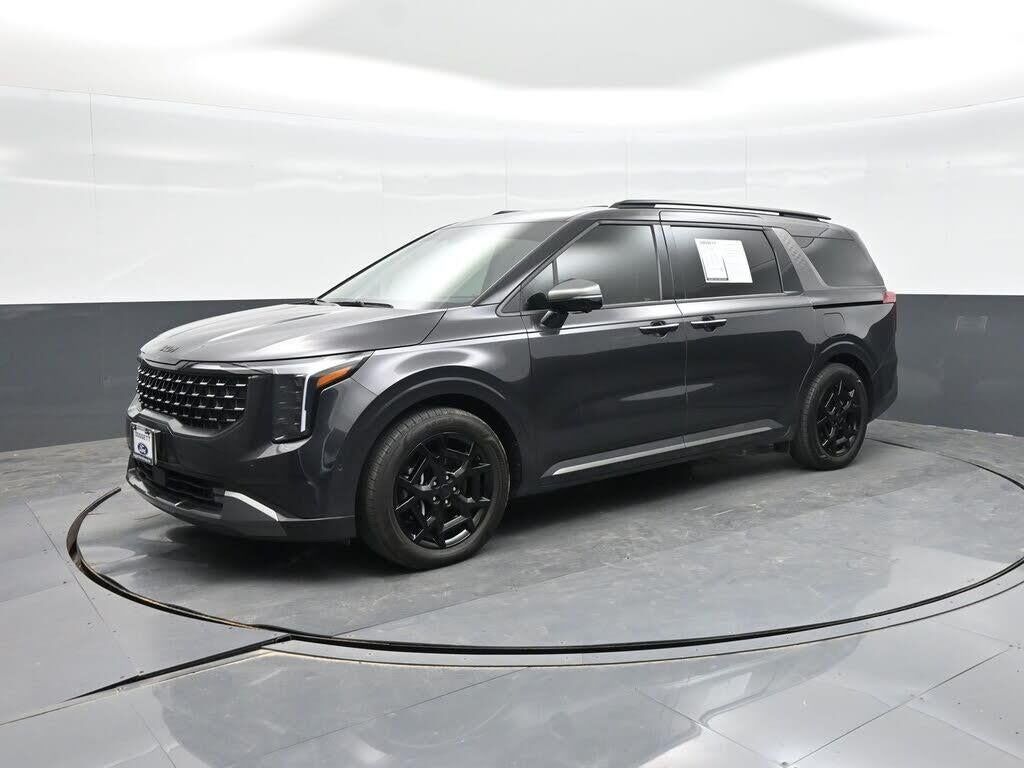 2026 Kia Carnival SX — photo 1 of 1
