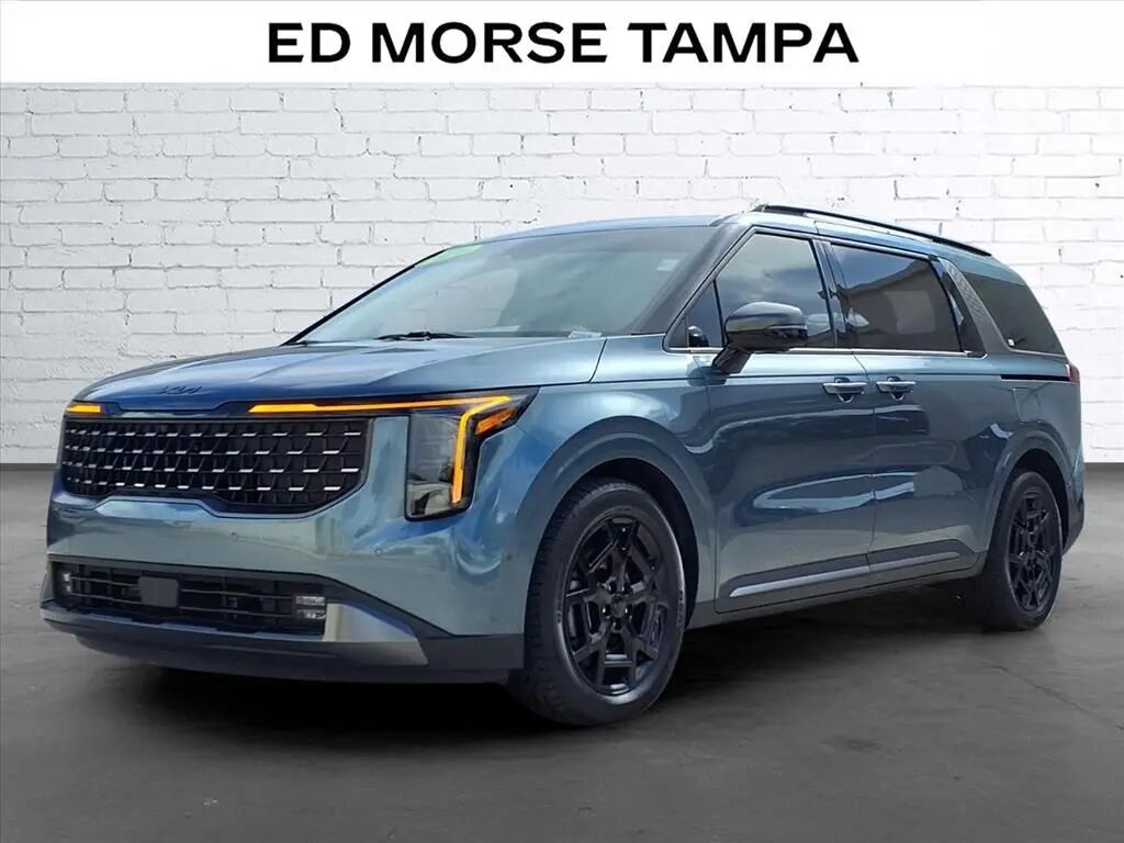 2026 Kia Carnival Hybrid SX Prestige — photo 1 of 13