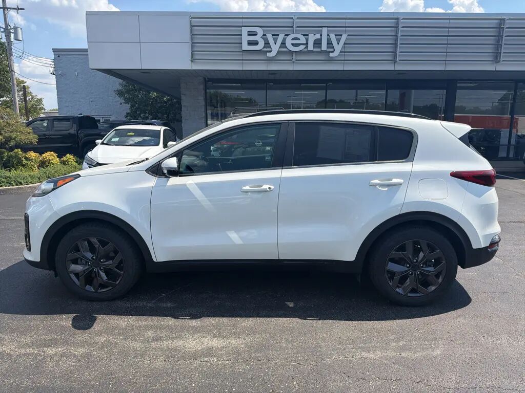 2022 Kia Sportage Nightfall — photo 1 of 13