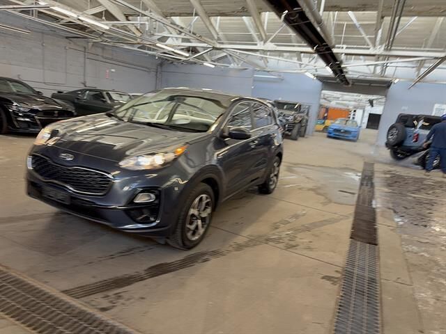 2020 Kia Sportage LX — photo 1 of 12
