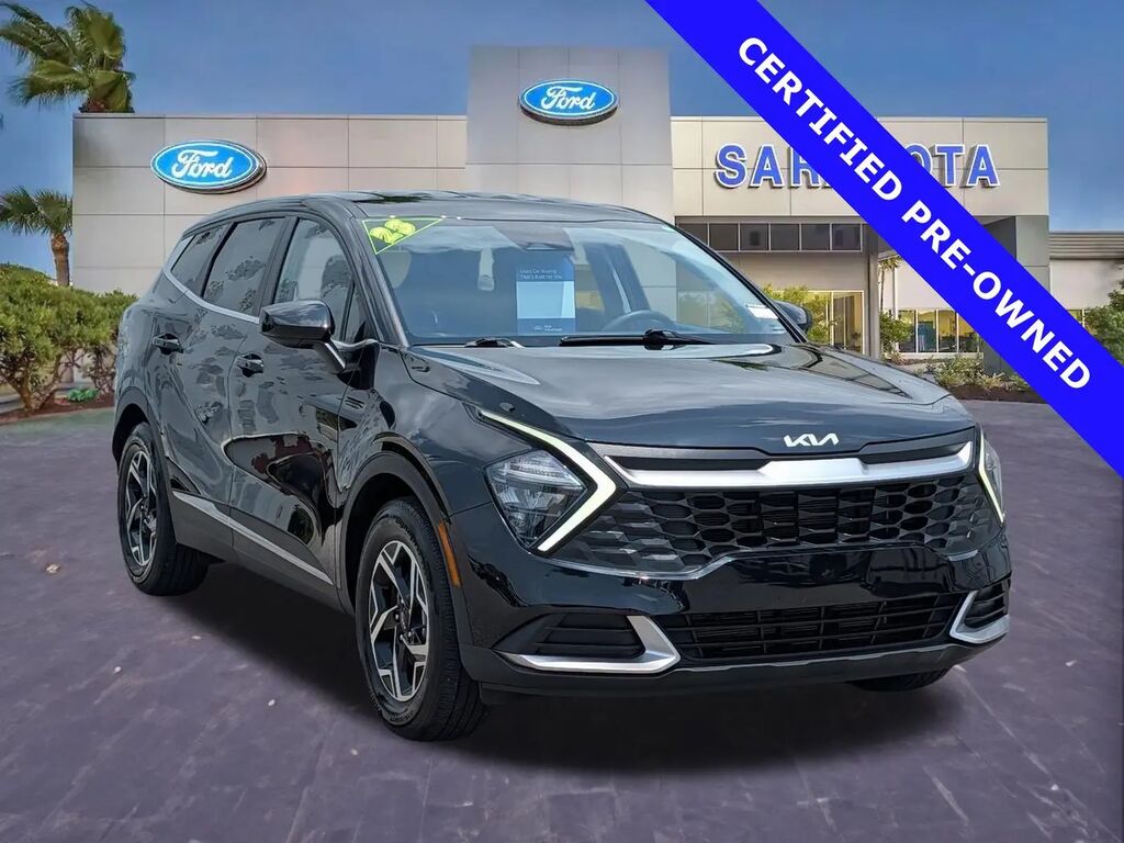 2023 Kia Sportage LX — photo 1 of 13
