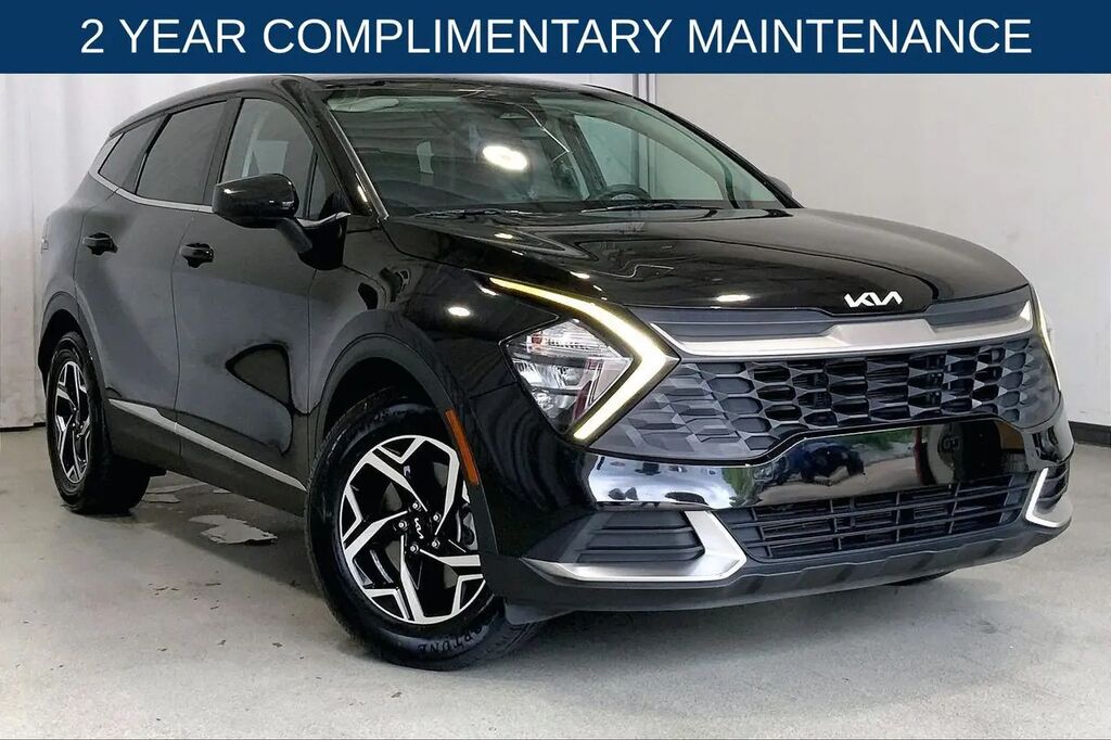 2023 Kia Sportage LX — photo 1 of 13