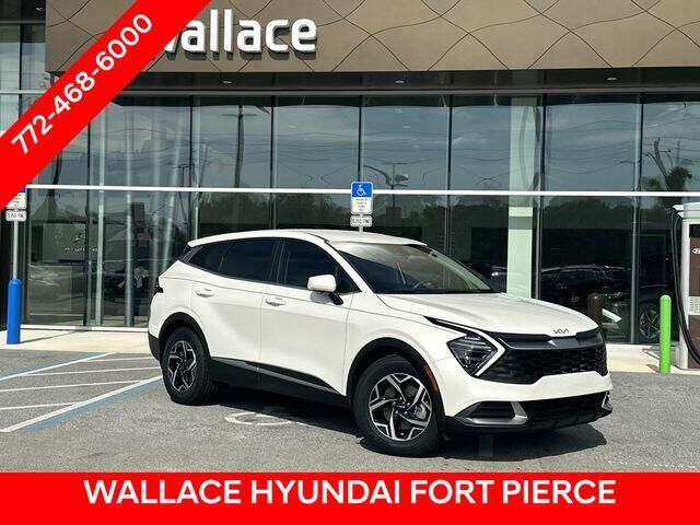 2024 Kia Sportage LX — photo 1 of 13