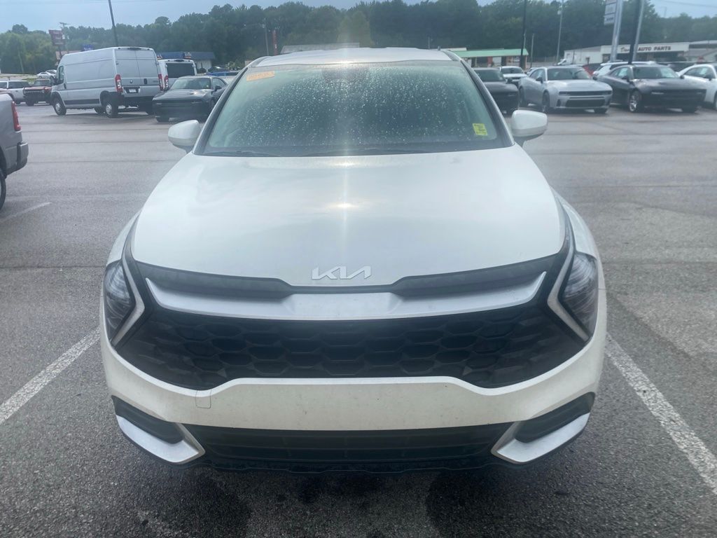 2025 Kia Sportage LX — photo 1 of 11