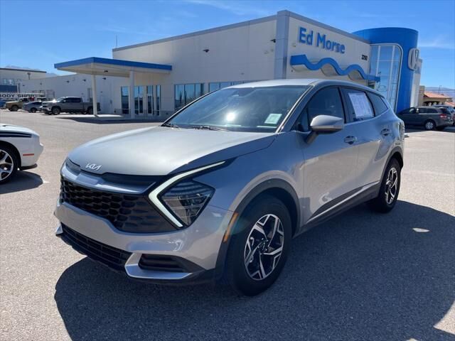 2025 Kia Sportage LX — photo 1 of 13
