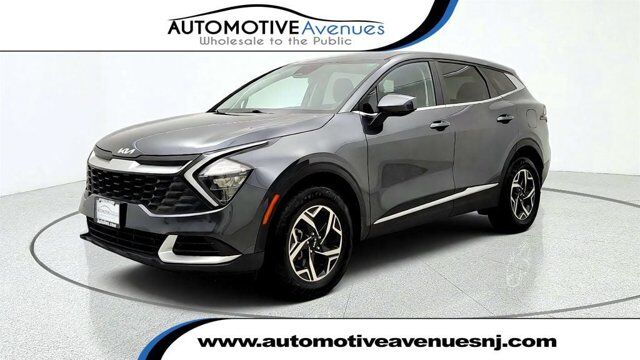 2023 Kia Sportage LX — photo 1 of 13