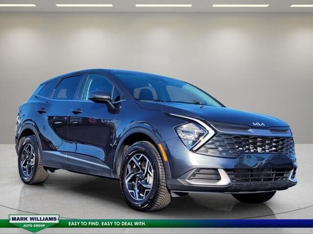 2023 Kia Sportage LX — photo 1 of 1