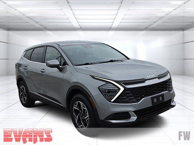2024 Kia Sportage LX — photo 1 of 13