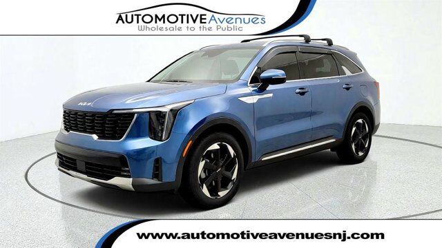 2025 Kia Sorento Plug-In Hybrid EX — photo 1 of 13