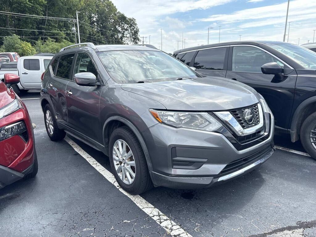 2020 Nissan Rogue S — photo 1 of 13