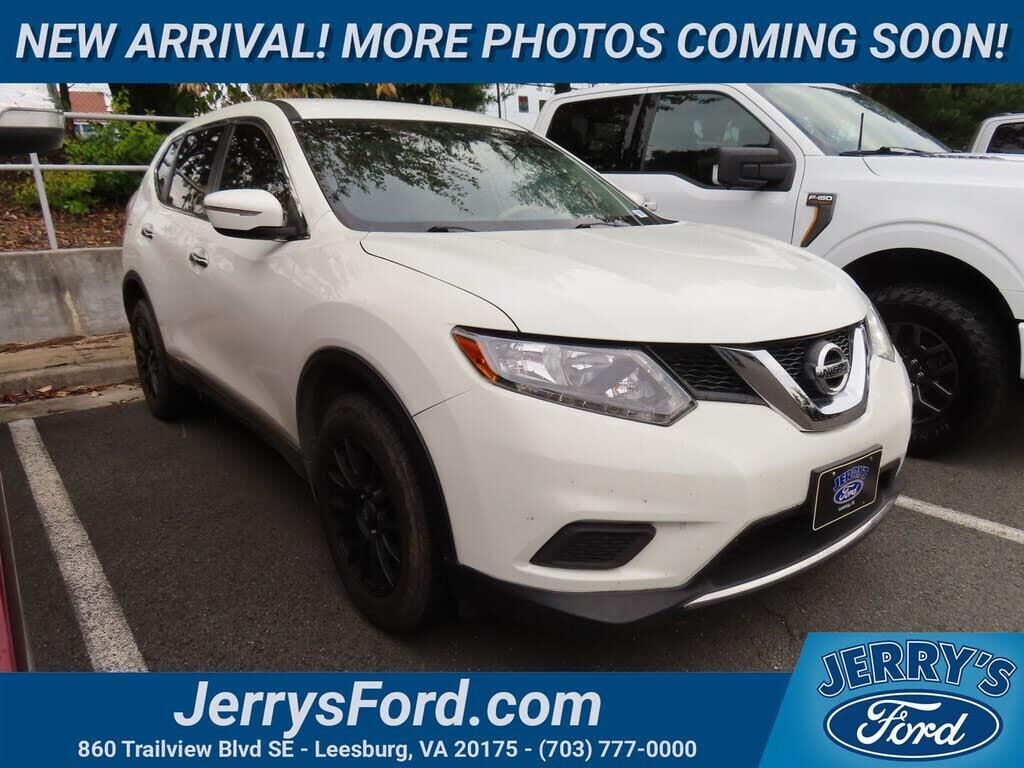 2015 Nissan Rogue S — photo 1 of 1
