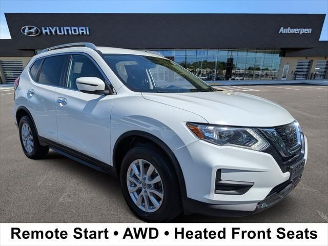 2019 Nissan Rogue SV — photo 1 of 13