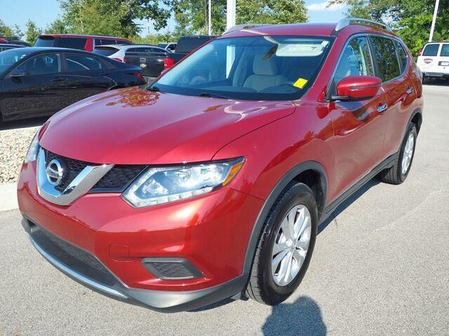 2016 Nissan Rogue SV — photo 1 of 13