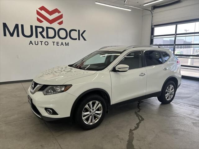 2016 Nissan Rogue SV — photo 1 of 13