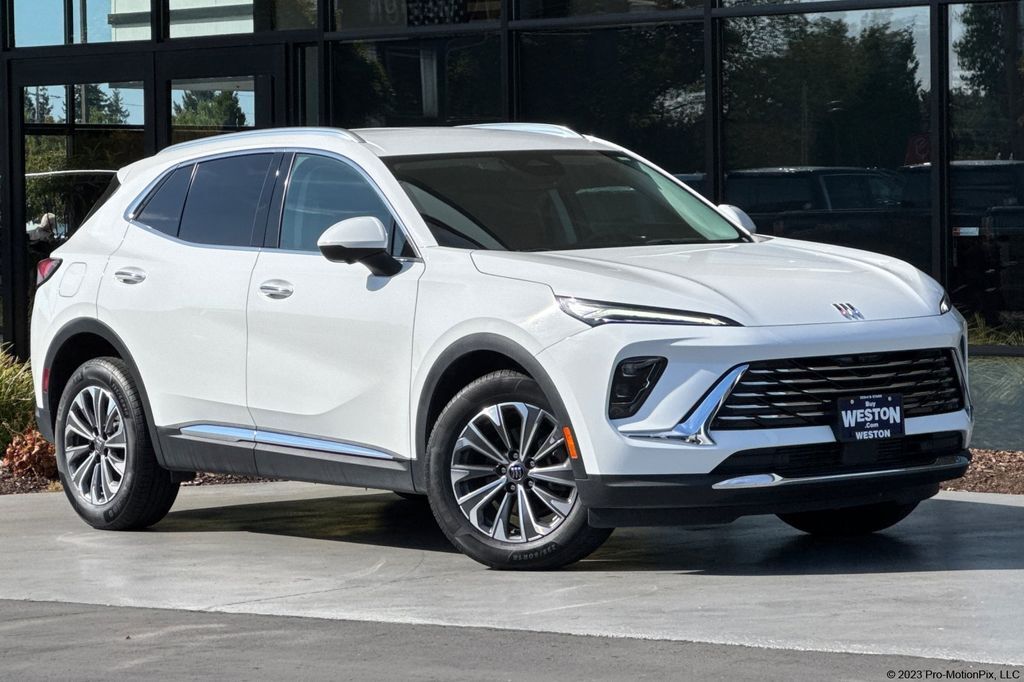 2024 Buick Envision Preferred — photo 1 of 13