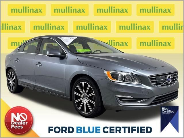 2017 Volvo S60 T5 Inscription Platinum