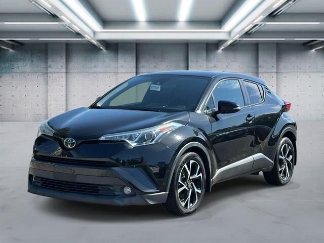 2018 Toyota C-HR XLE — photo 1 of 13