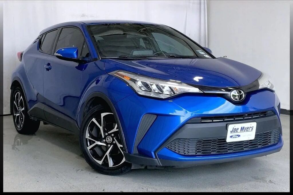 2022 Toyota C-HR XLE