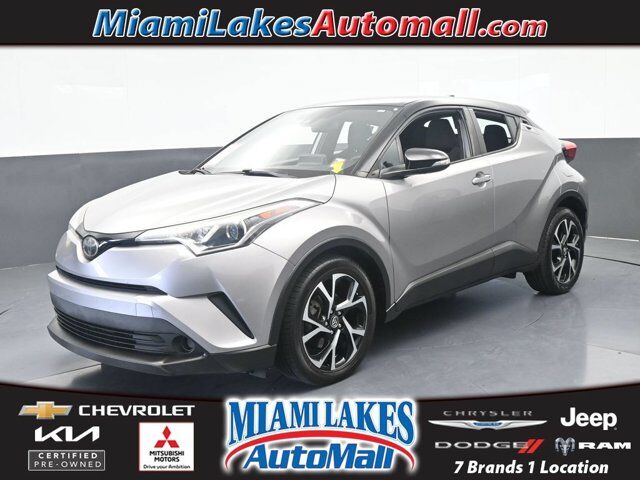 2019 Toyota C-HR XLE — photo 1 of 13