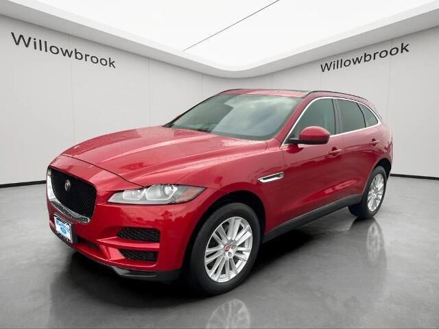2017 Jaguar F-PACE 35t Prestige — photo 1 of 13