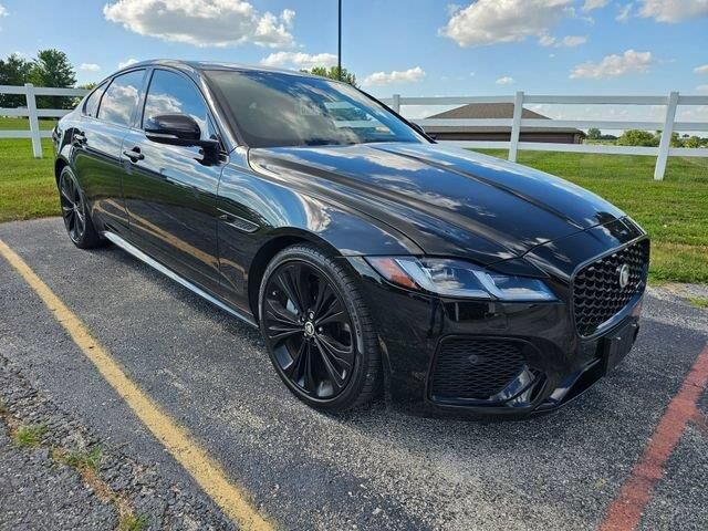 2024 Jaguar XF P300 R-Dynamic SE