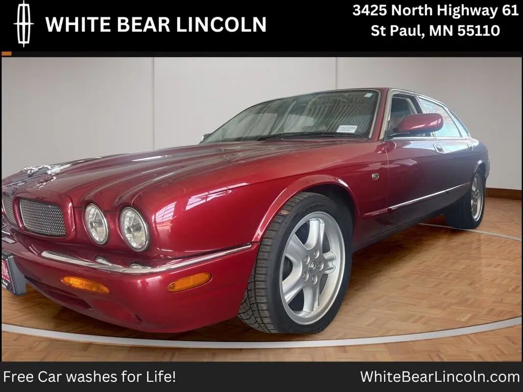 1999 Jaguar XJR Base