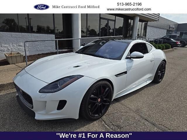 2017 Jaguar F-TYPE R