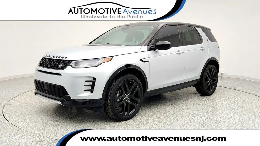 2025 Land Rover Discovery Sport P250 Dynamic SE — photo 1 of 13