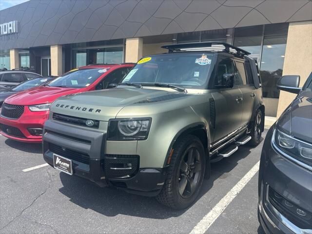 2023 Land Rover Defender 110 X-Dynamic SE