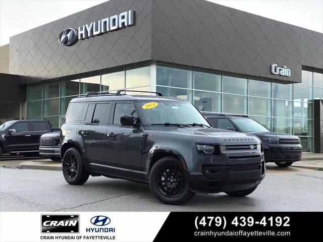2024 Land Rover Defender 110 P400 X-Dynamic SE
