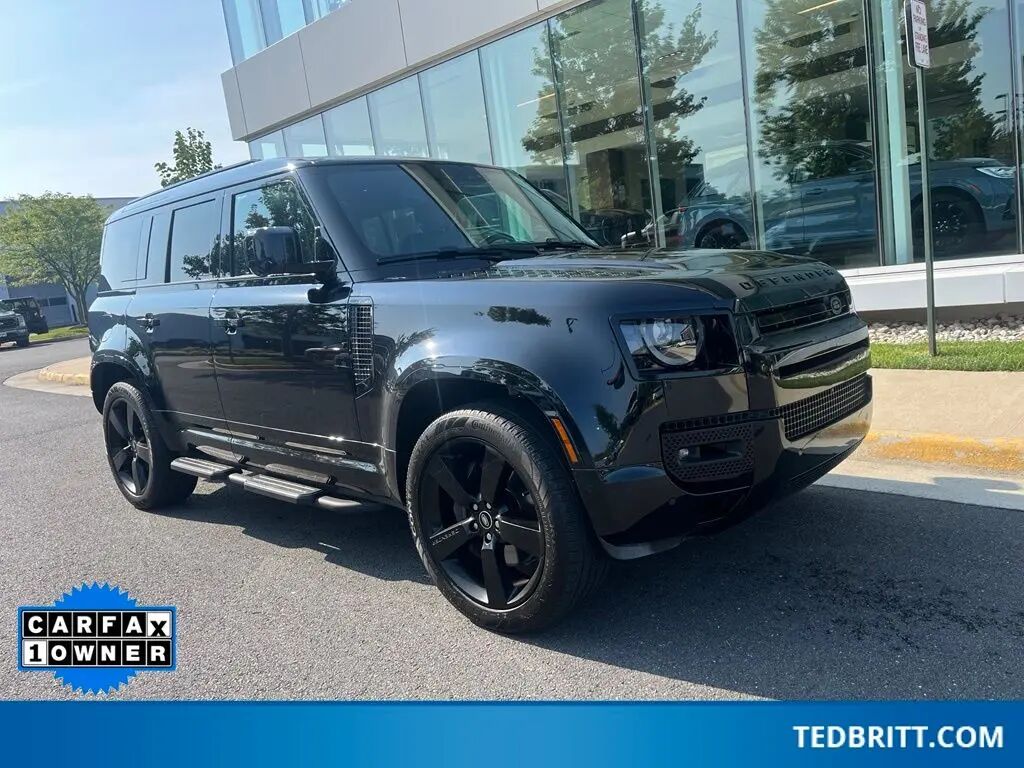 2025 Land Rover Defender 110 P400 X-Dynamic SE