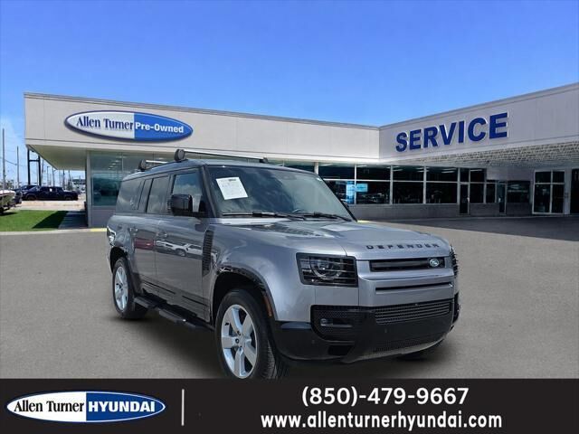 2024 Land Rover Defender 130 P400 X-Dynamic SE — photo 1 of 13