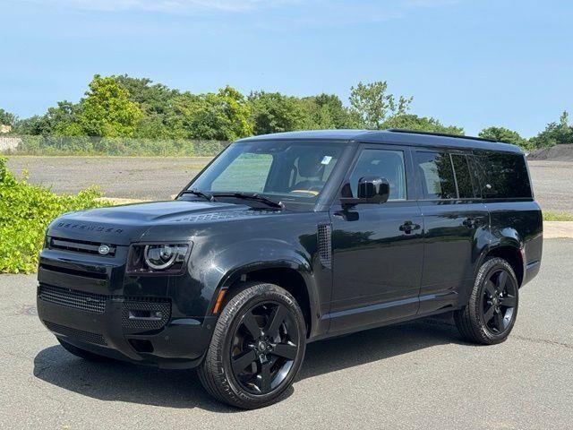 2023 Land Rover Defender 130 X-Dynamic SE