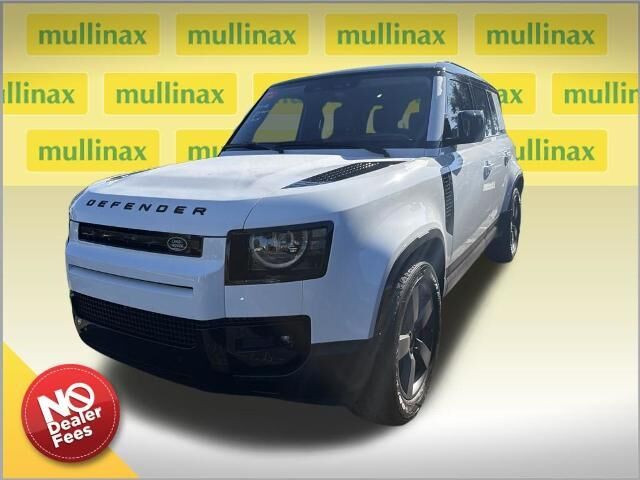 2026 Land Rover Defender 110 P300 S — photo 1 of 6