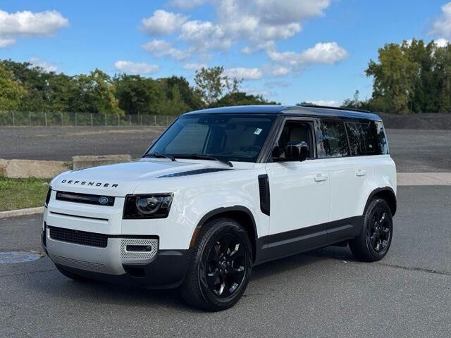 2024 Land Rover Defender 110 P300 S